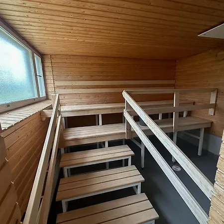 Хостел Lepopaikka Lokinpesae, Ja Ahlainen