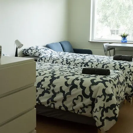 Lepopaikka Lokinpesae, Ja Hostel *