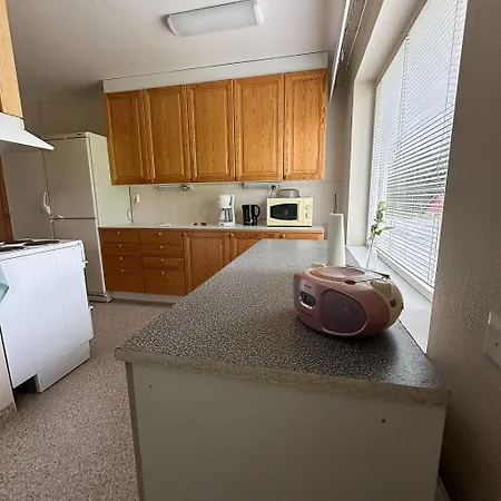 Хостел Lepopaikka Lokinpesae, Ja *