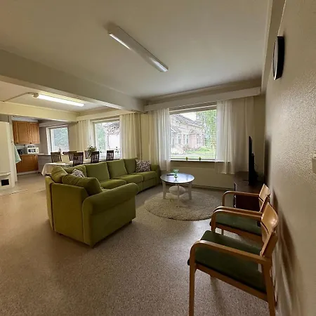 Lepopaikka Lokinpesae, Ja * Ahlainen