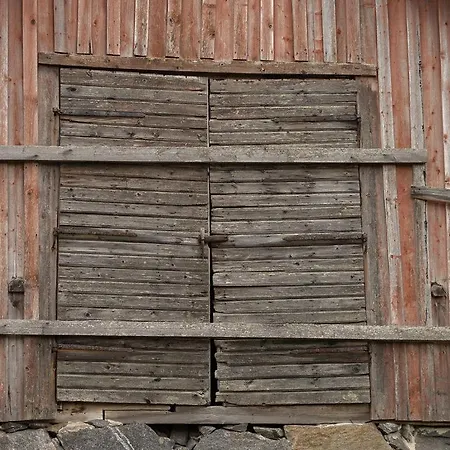Vandrarhem Lepopaikka Lokinpesae, Ja