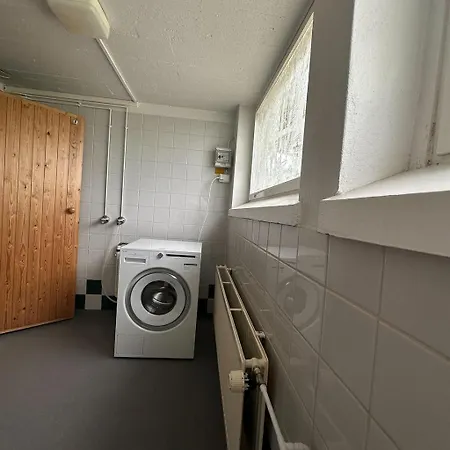 Lepopaikka Lokinpesae, Ja