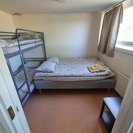 Hostel Lepopaikka Lokinpesae, Ja Ahlainen