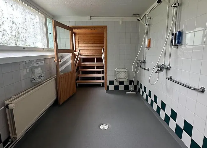 Lepopaikka Lokinpesae, Ja Ostello *