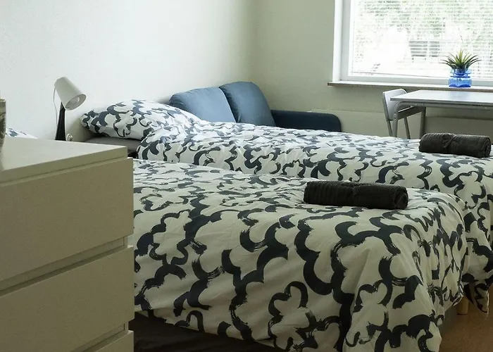 Lepopaikka Lokinpesae, Ja Ostello *