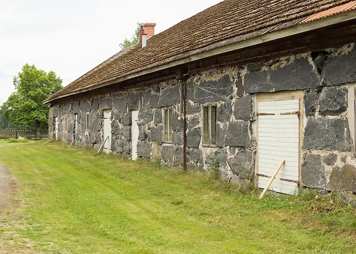 Lepopaikka Lokinpesae, Ja Ahlainen