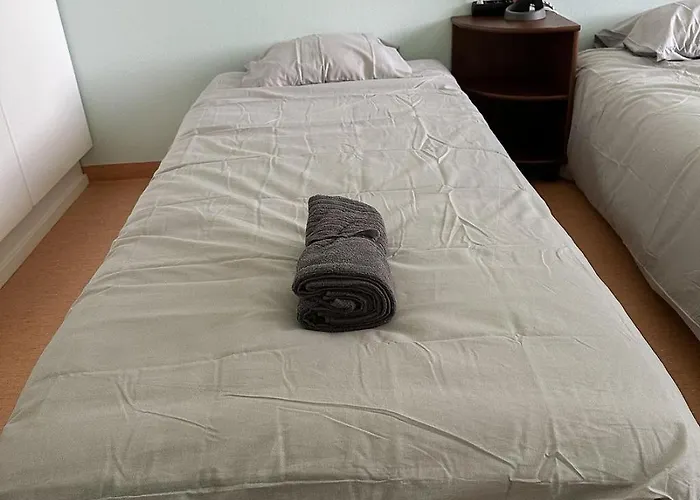 Lepopaikka Lokinpesae, Ja