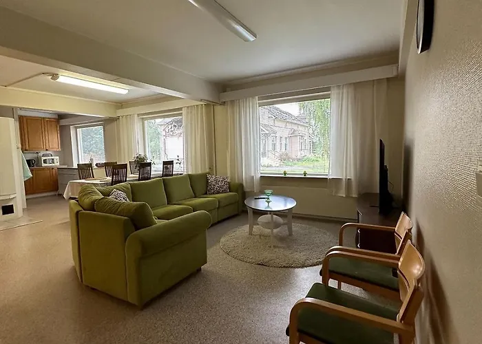 Lepopaikka Lokinpesae, Ja * Ahlainen