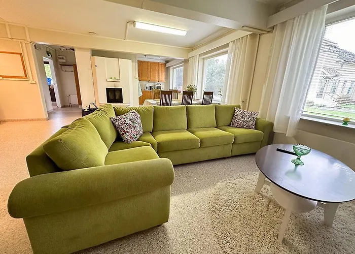 Ostello Lepopaikka Lokinpesae, Ja Ahlainen