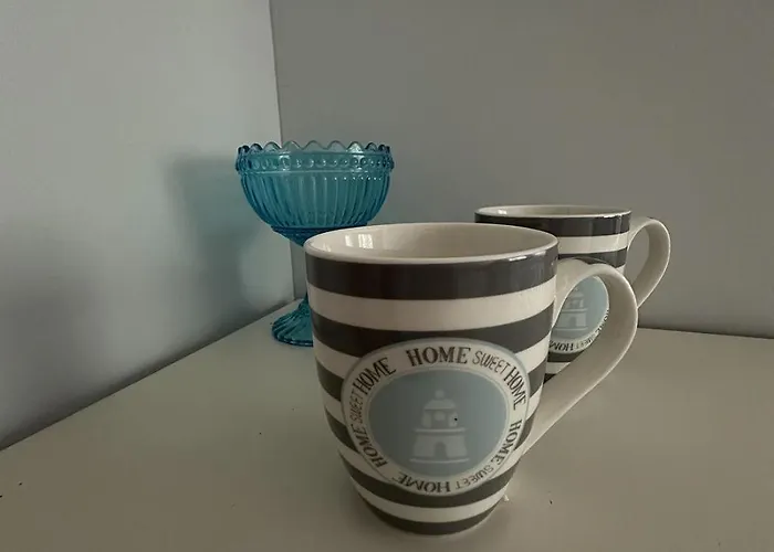 Lepopaikka Lokinpesae, Ja Ostello